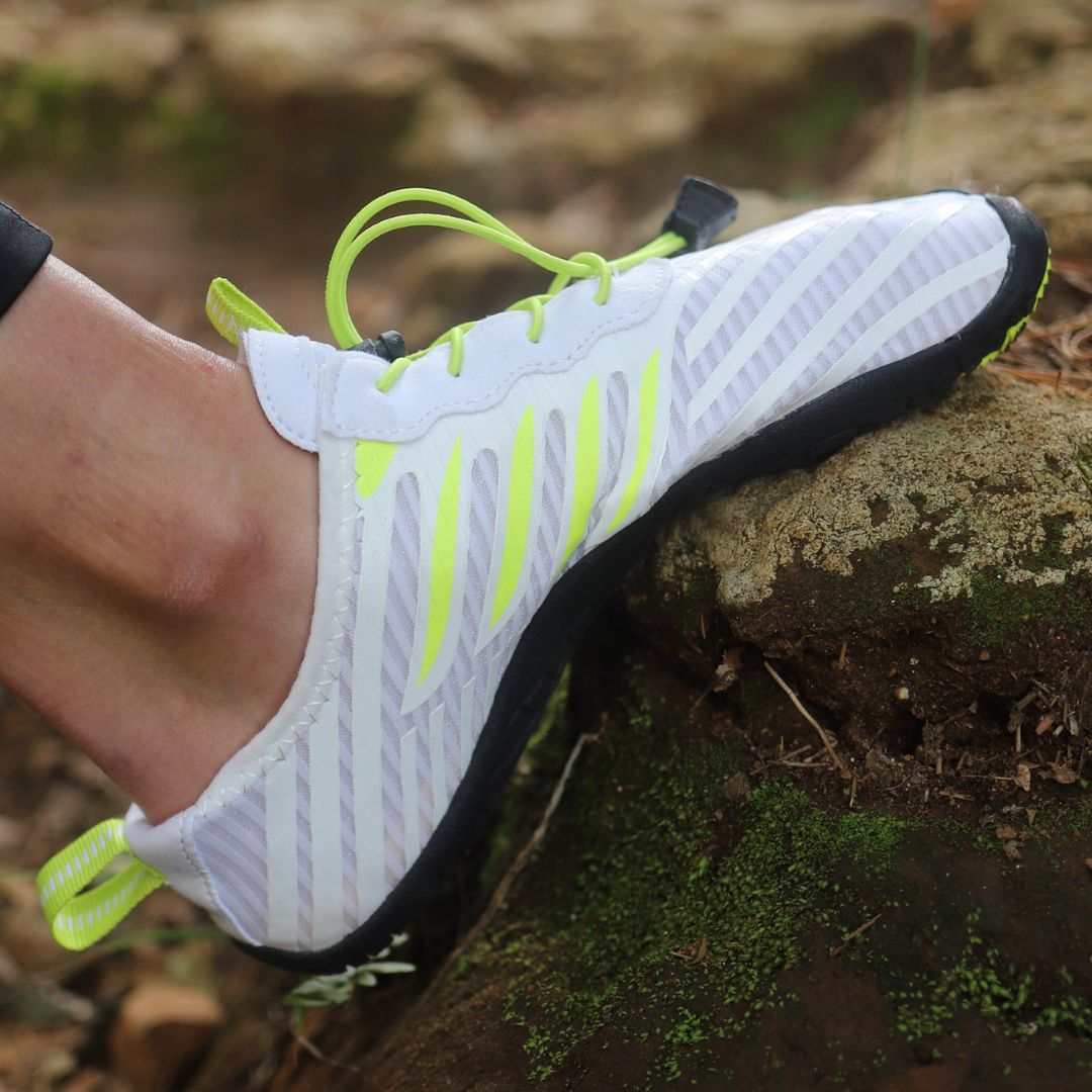 Breathable, quick-drying outdoor water shoes, suitable for men and women for swimming, beach activities, fishing, etc.