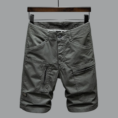 Men's loose-fitting solid color multi-pocket cargo shorts