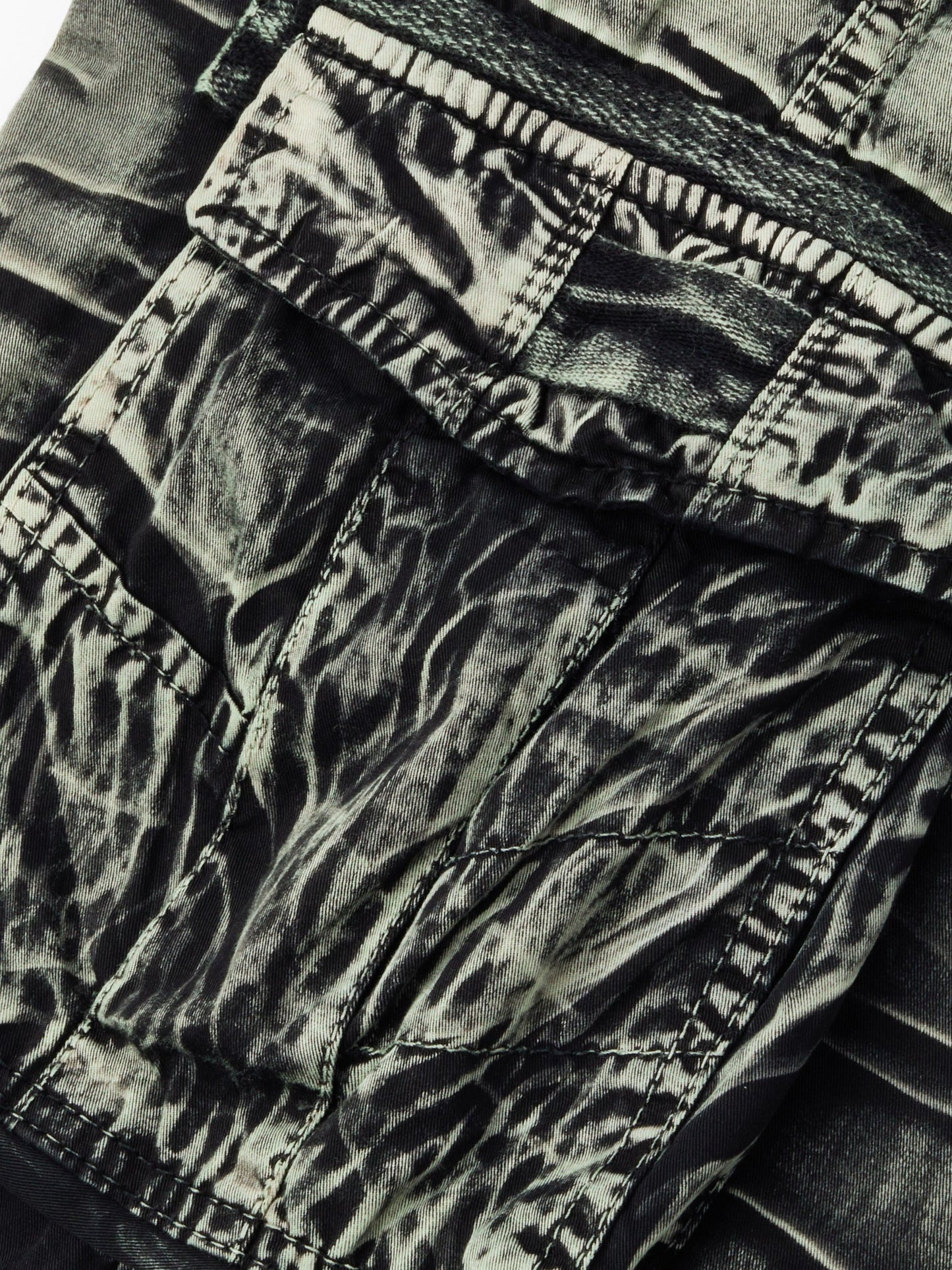 Crestsport Camo Pattern Cotton Cargo Shorts